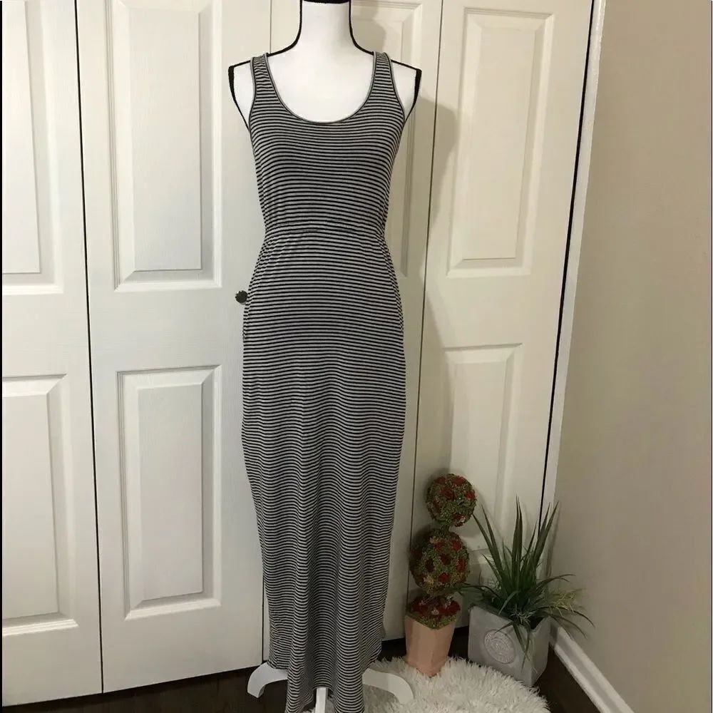 💜 Jcrew  striped maxi dress